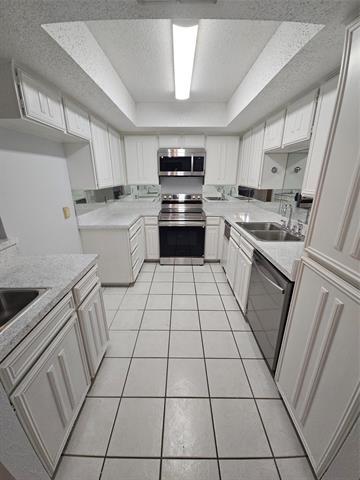Photo - 817 W Rochelle Rd