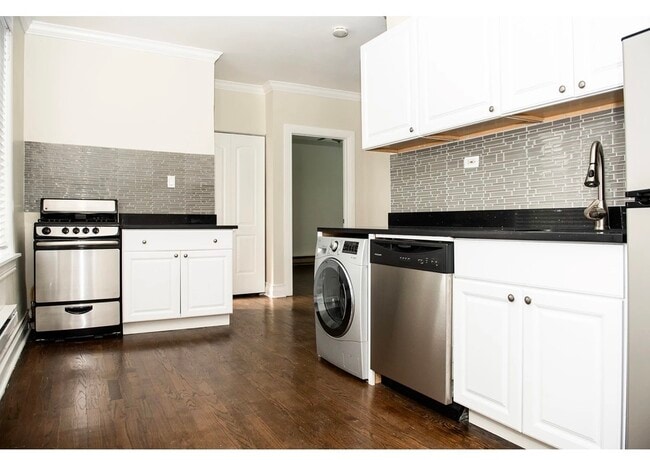 Photo - 648.5 W Roscoe St Unit 3N