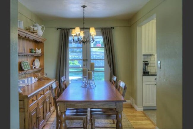 Photo - Available June 5th Spacious 3 Bedroom Rancher with Finished Basement & Beautiful Upgrades