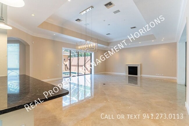 Photo - 6914 Stanhope Pl