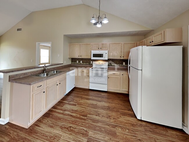 Photo - 3050 Weybridge Dr