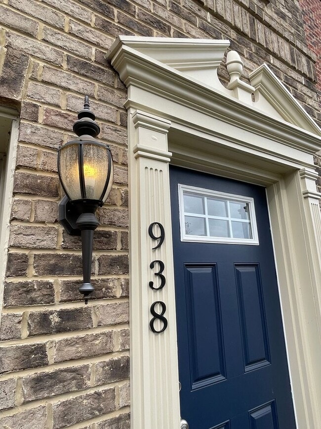 Photo - Gorgeous 3 BD/ 2.5 BA Townhouse Available in Wexford!