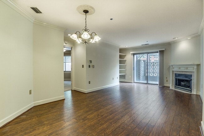 Photo - 1050 N Stuart St Townhome