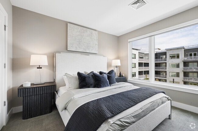1BR, 1BA - 818SF - Bedroom
