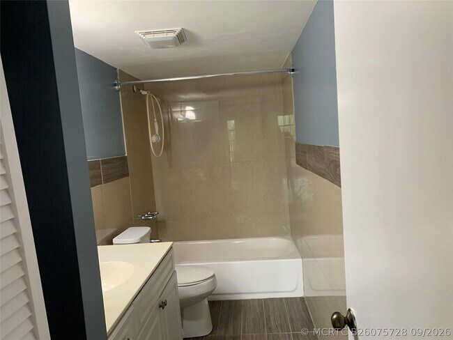 Photo - 5530 NW 44th St Unit 311C