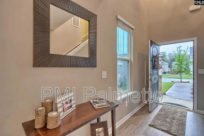 Photo - 326 Lanyard Ln