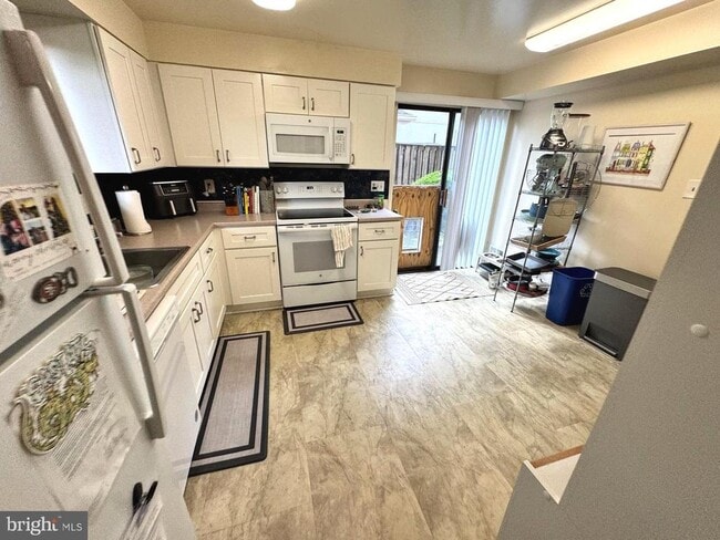 Photo - 6363 11th Rd N