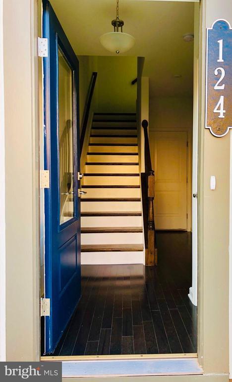 Photo - 124 Tolocka Terrace NE