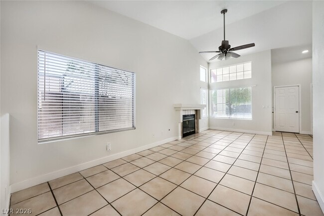 Photo - 2709 Camphor Tree St