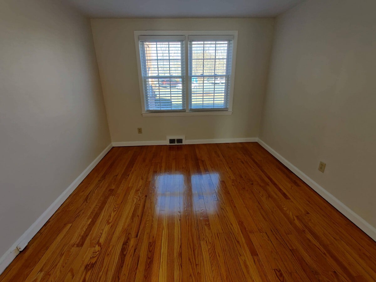 Photo - 69 Mercury Ct Unidad L1