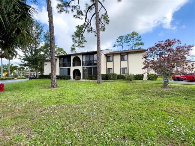 Building Photo - 301 Knotty Pine Cir Unit D2 Rental