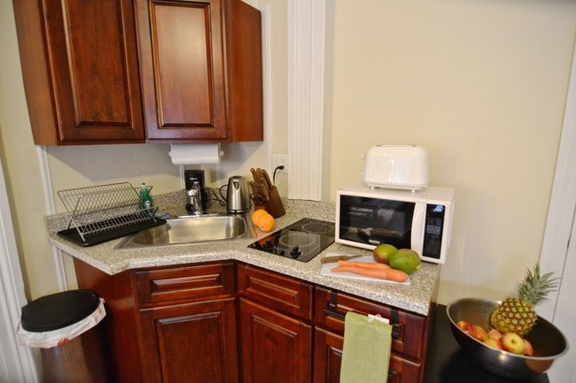 170 17th St Unit Second Floor Suite