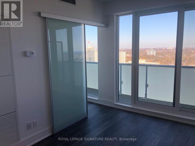 Photo - 403 Church St Unité 3910