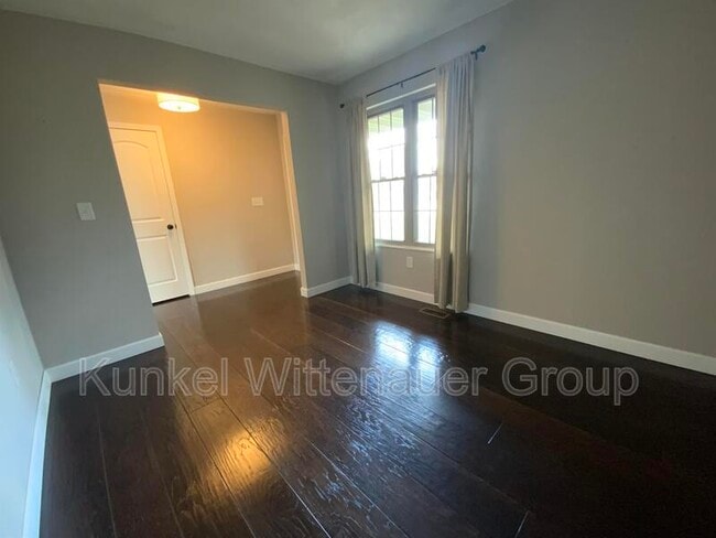 Photo - 1721 Spruce Hill Dr