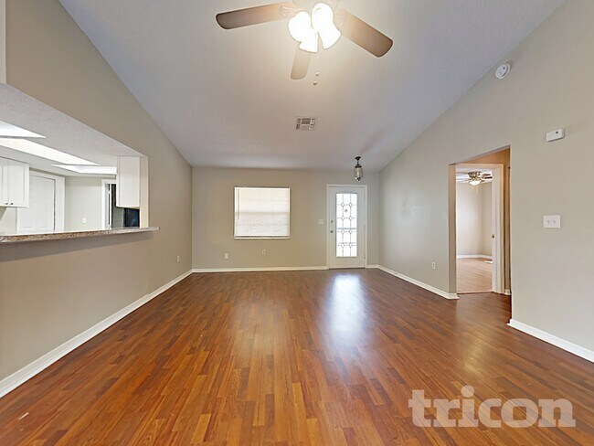 Photo - 13415 Twin Lake Ave