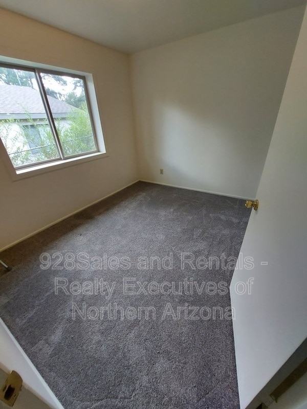 Photo - 102 S Maricopa St