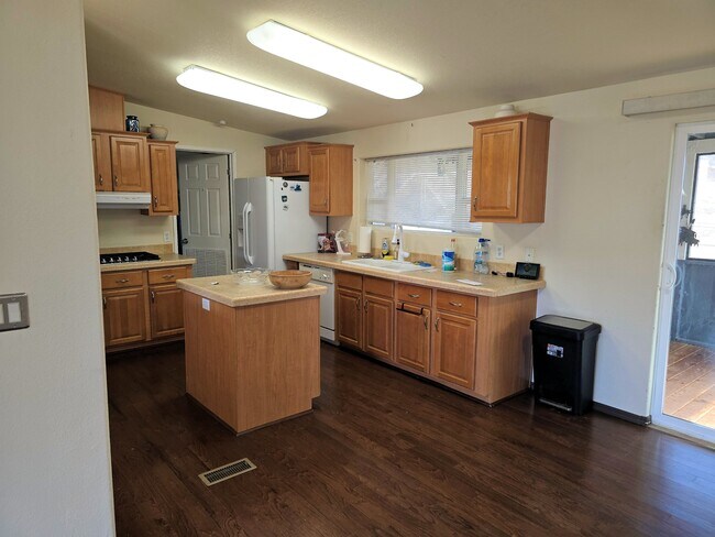 Photo - 18415 Henry Coe Rd