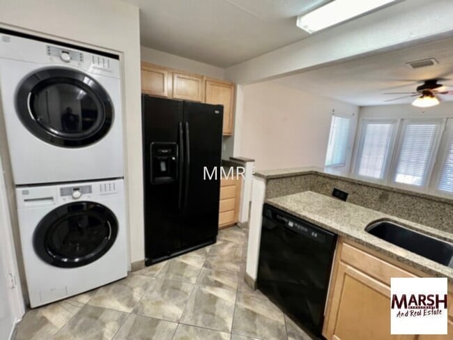 Photo - Great 2 bedroom, single story condo in Mesa with community pool!!