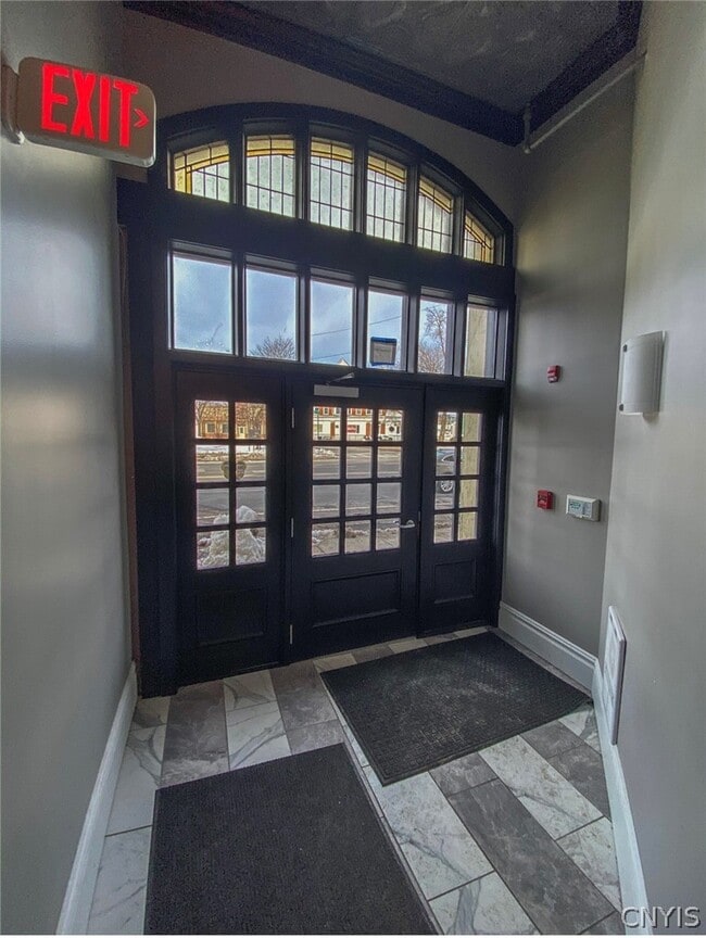 Photo - 10 Genesee St