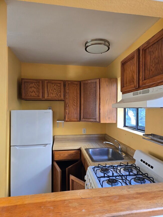 Photo - 2124 5th Ave Unit Apt B
