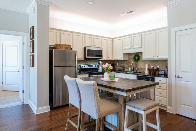 Photo - Knoxville 37920 - Riverfront Condo for Rent - 2 Bedroom, 2 Bath - CityView at Riverwalk - Contact...