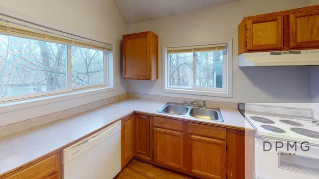 Photo - 2814 Vermont St