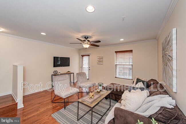 Photo - 4618 Dillon Pl House