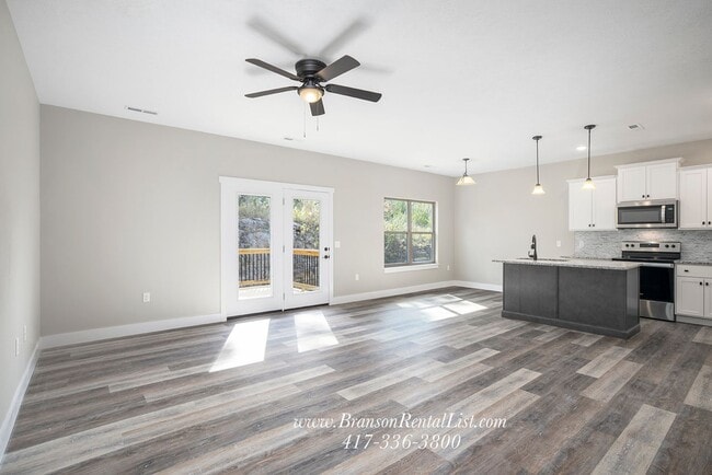 Photo - Great Location available again!!!