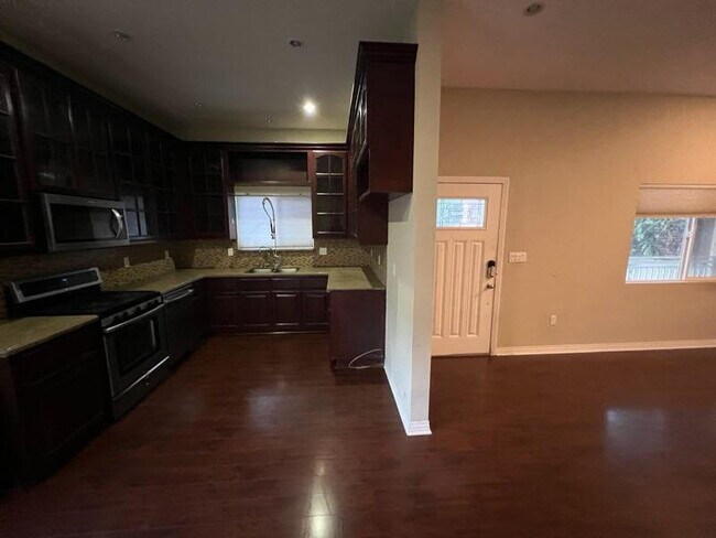 cocina - 3528 Fletcher Dr