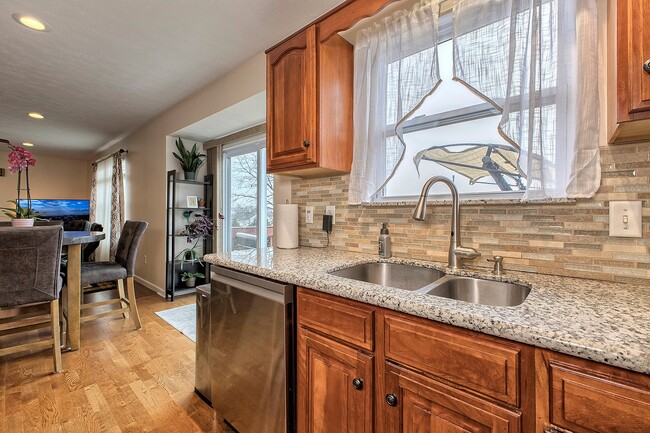 Photo - 304 Chanticleer Cir