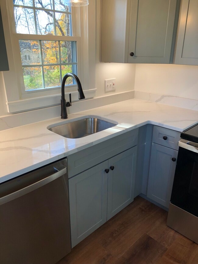 Photo - 208 S Main St. Unidad Carriage House