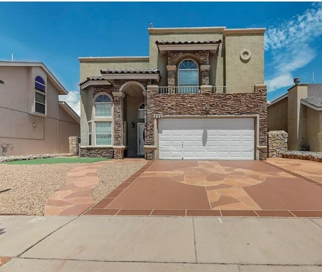 Photo - 4 BEDROOM 3 BATHROOM HOME! fully remodeled...