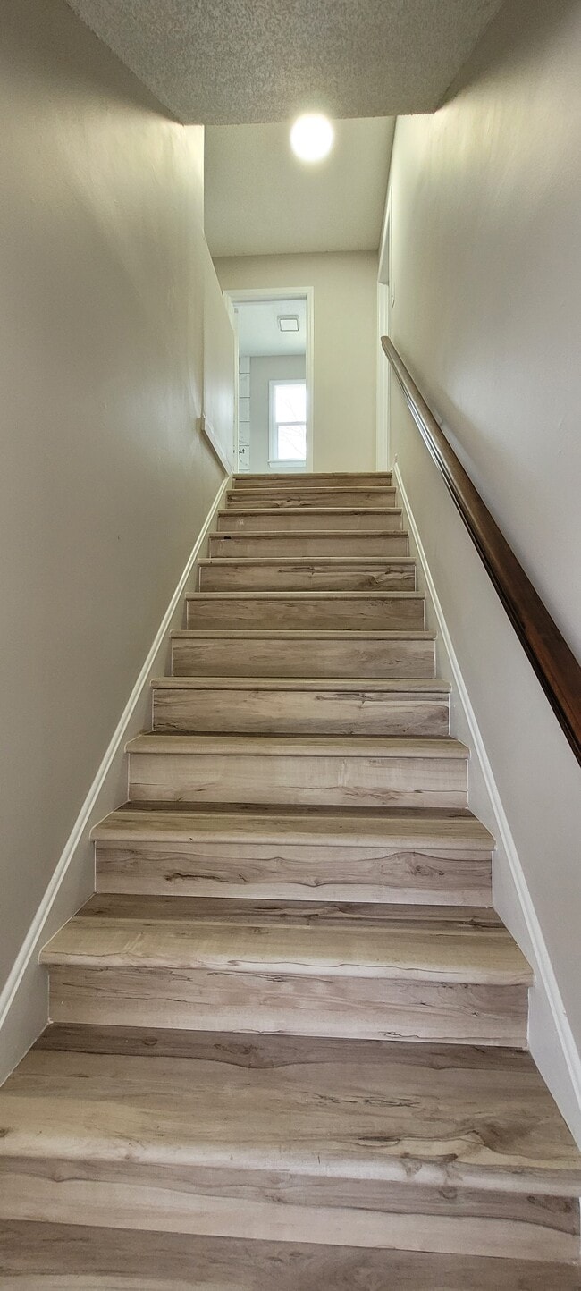 Photo - 4505 Southern Webbing Mill Rd