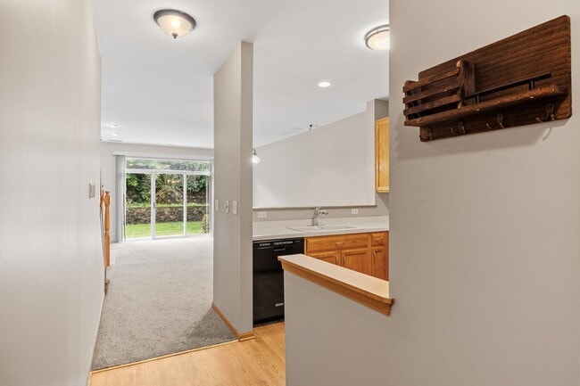 Photo - 2442 Oneida Ln