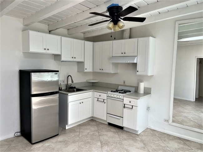 Photo - 156 W Marquita Unit C