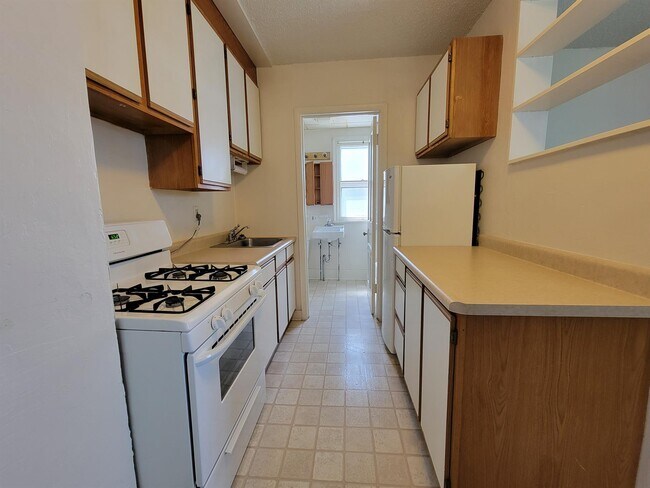 Photo - 620 Bowery St Unit 2