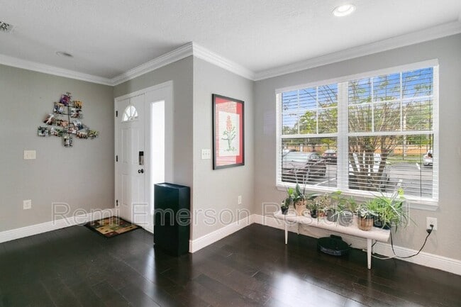 Photo - 5800 Lake Pointe Village Cir Unidad #601