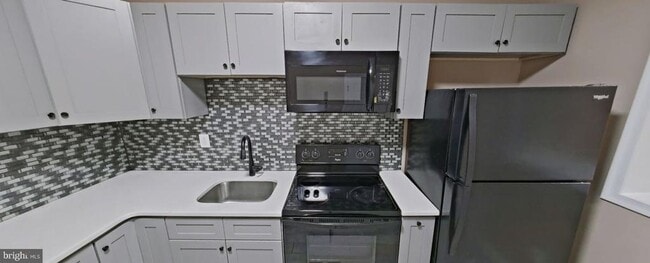 Photo - 634 W Tioga St