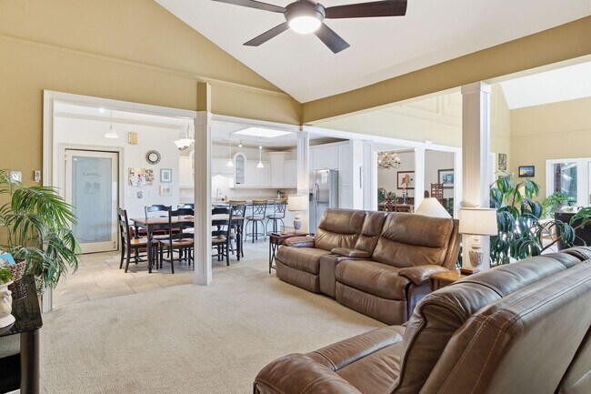 Photo - 36 Gloucester Rd Unit ID1387176P