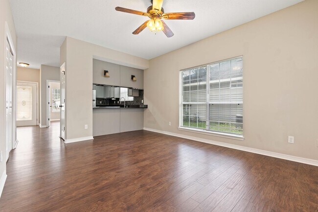 Photo - 2033 Post Oak Ct