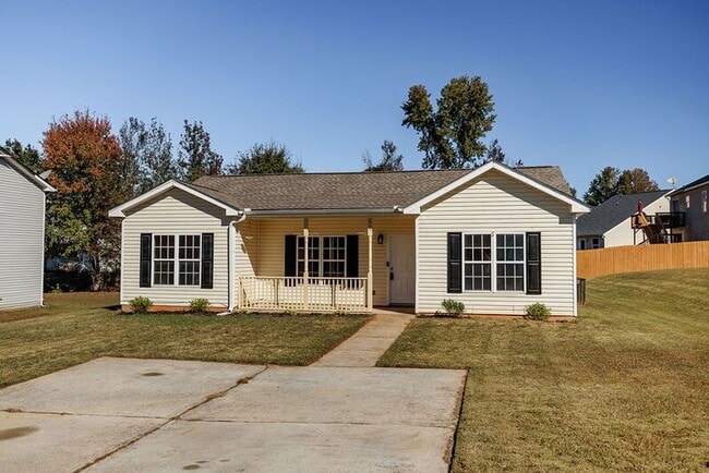 Photo - 507 Dove Way