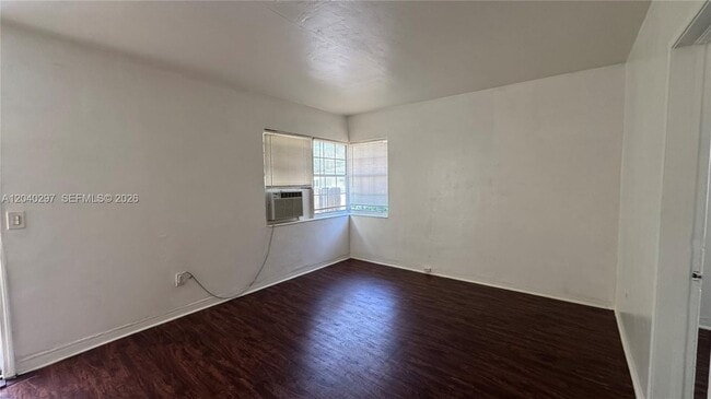 Photo - 4410 NE 2nd Ave Unit 4410