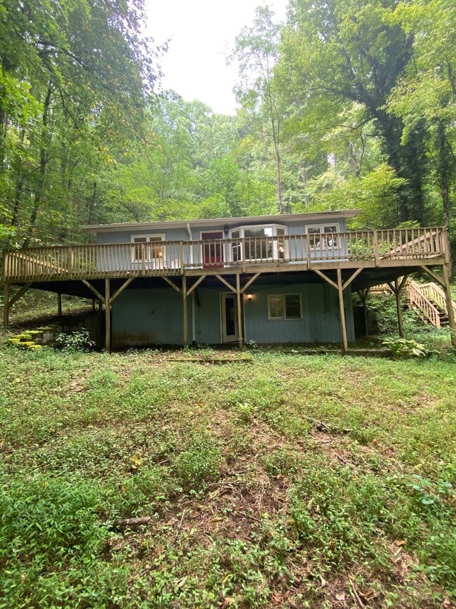245 E View Rd