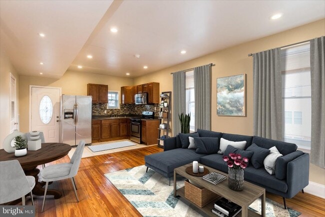 Building Photo - 4623 Sansom St Unit B