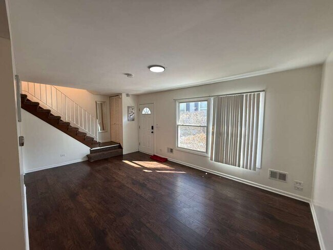 Photo - 1945 Hancock Dr