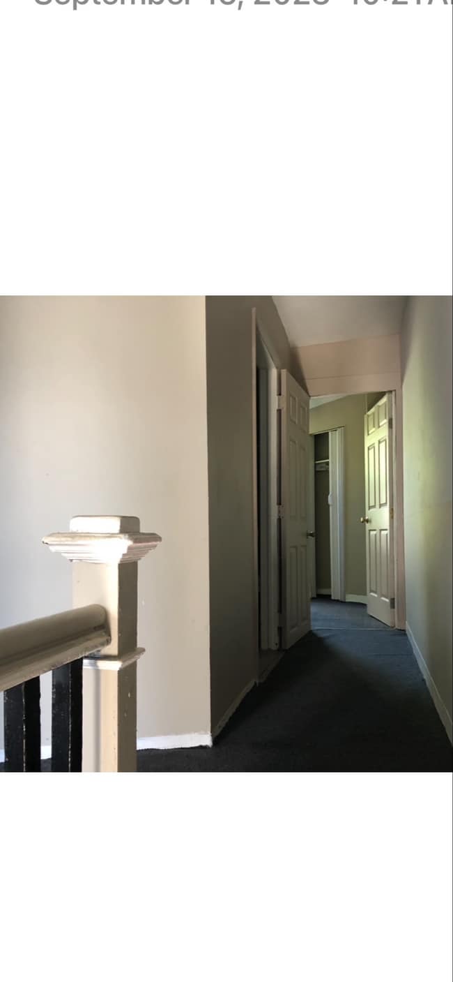 Photo - 2005 Grant Ave