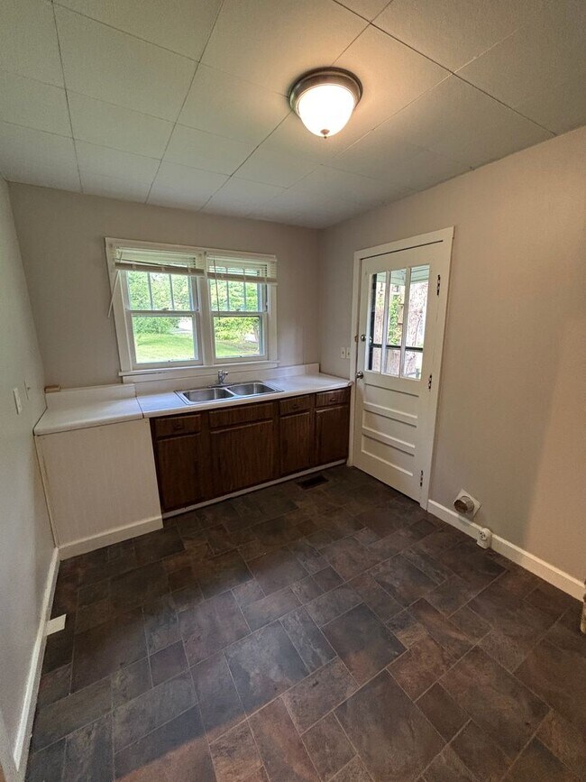 Photo - Newly Renovated!!!