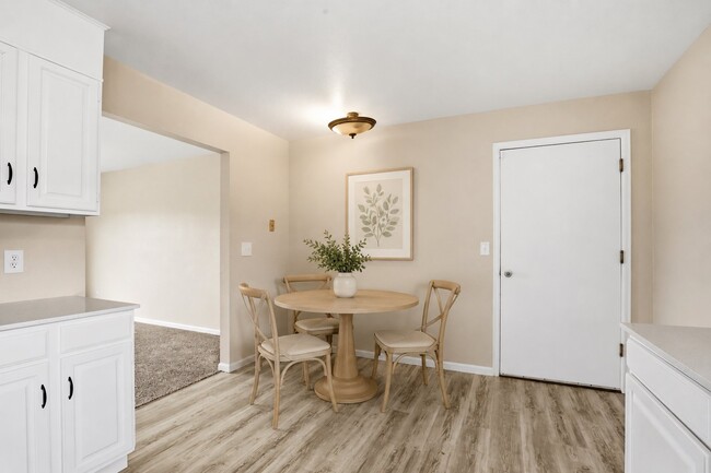 Photo - 1482 Youngfield St