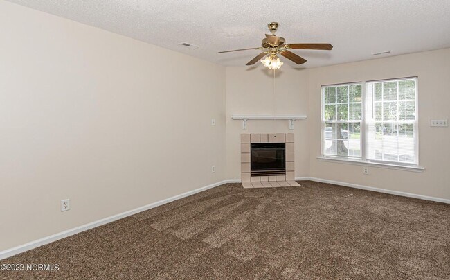 Photo - Welcome to Hunter's Creek!