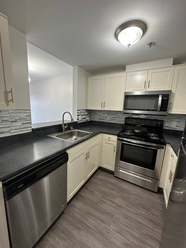 Photo - Carisbrooke at Manchester